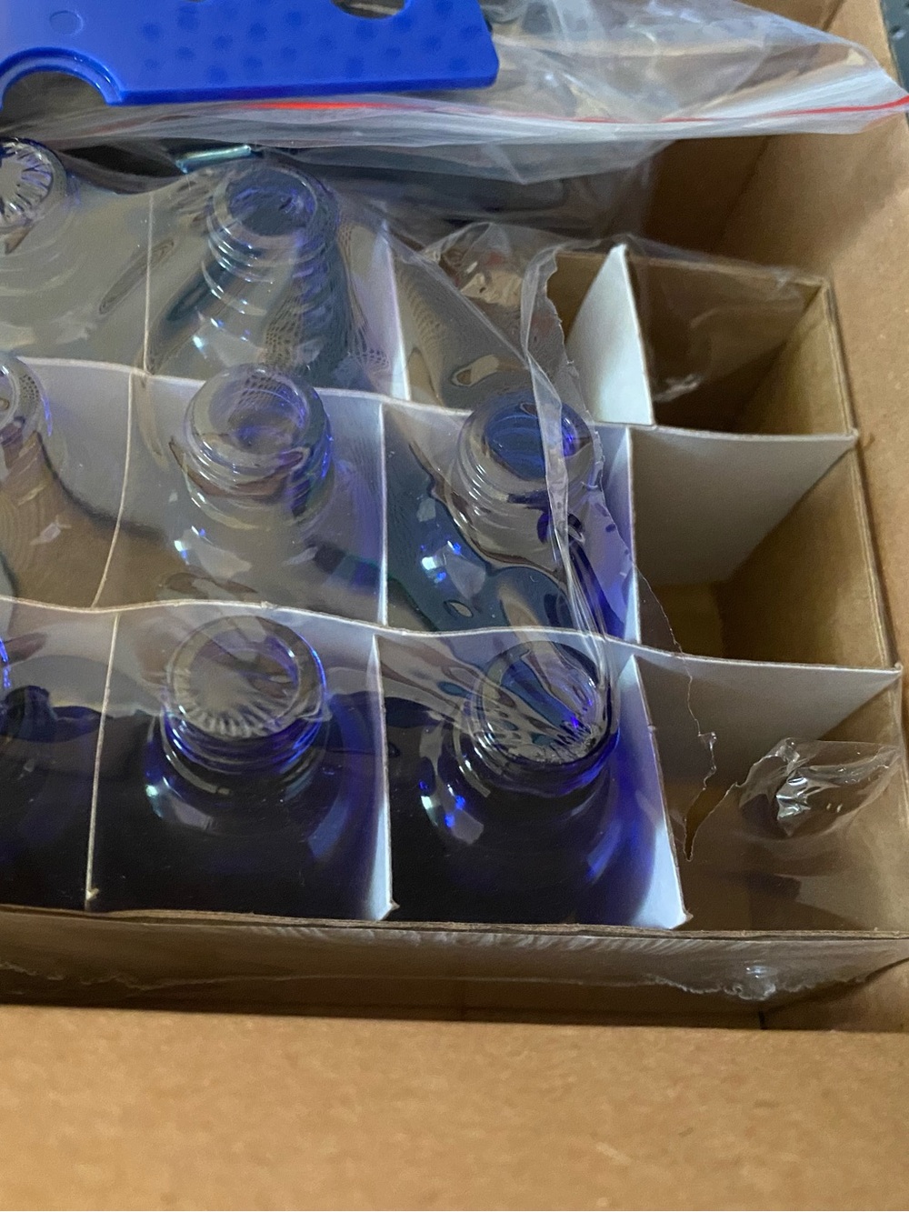 Essential oil glass bottles kit